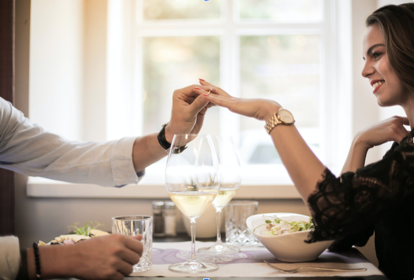Déjeuner ou dîner romantique avec un chef cuisinier étoilé à domicile